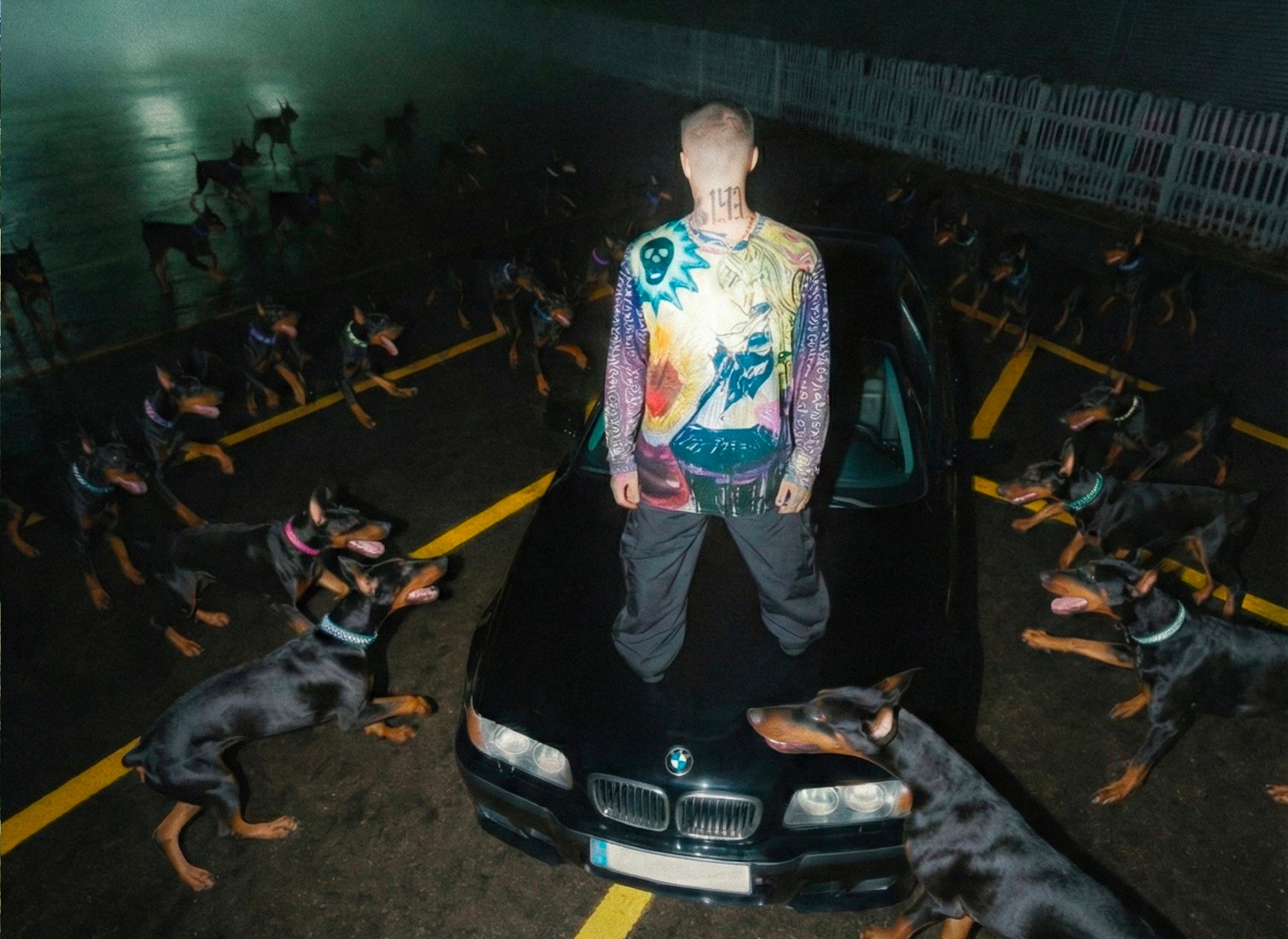 slider image slider_item_mwGgfz